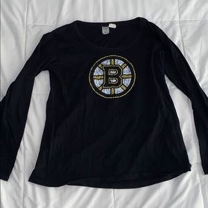 Women’s bruins shirt
